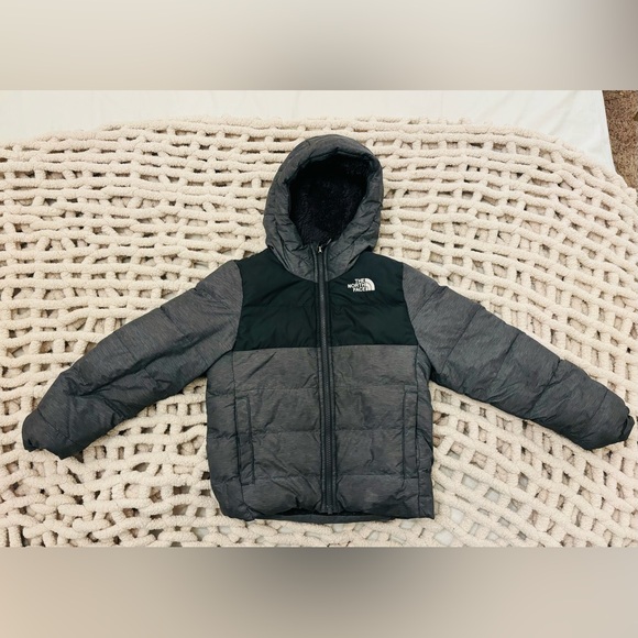 The North Face boys winter jacket! - Picture 1 of 6
